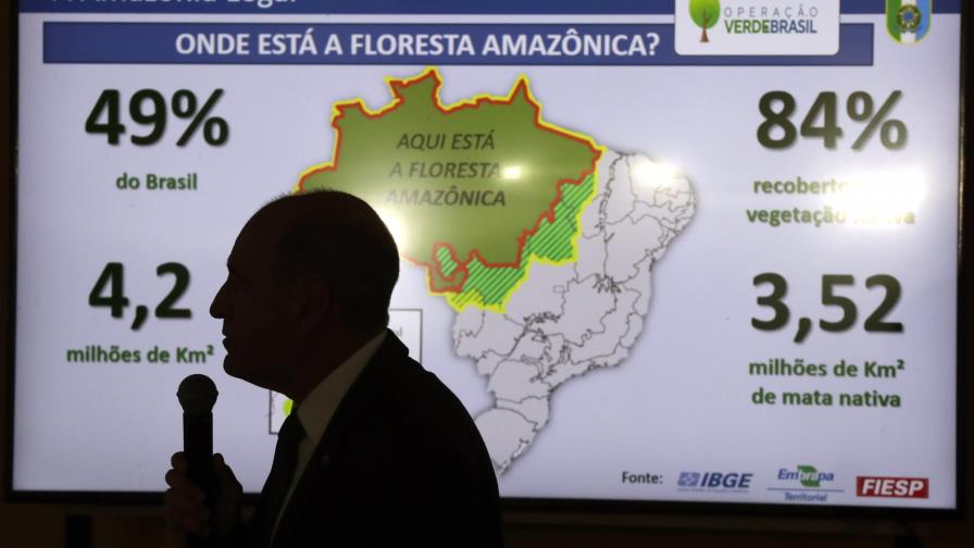 Derrame de crudo en Brasil se acerca a arrecifes de coral