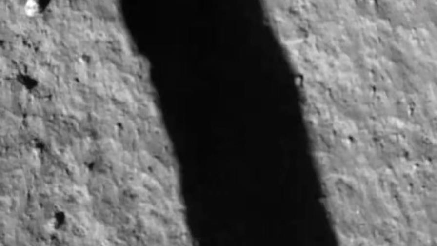 Sonda china llega a la Luna, para traer rocas a la Tierra Sonda china llega a la Luna, para traer rocas a la Tierra