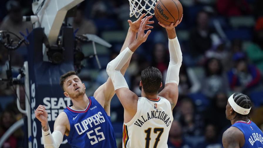 Pelicans remontan y vencen a Clippers