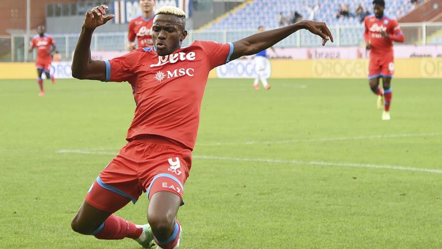 Osimhen, del Napoli, con los atributos del delantero moderno Osimhen, del Napoli, con los atributos del delantero moderno