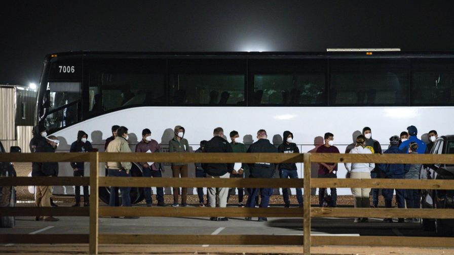 El gobierno de Biden niega una “crisis” de migrantes El gobierno de Biden niega una “crisis” de migrantes