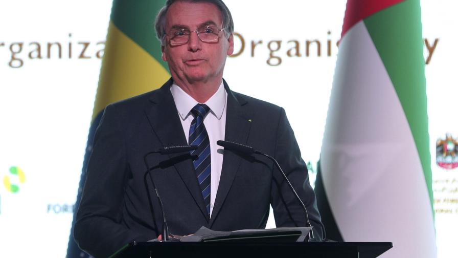 Bolsonaro defiende su gestión en Brasil ante un foro en Riad Bolsonaro defiende su gestión en Brasil ante un foro en Riad