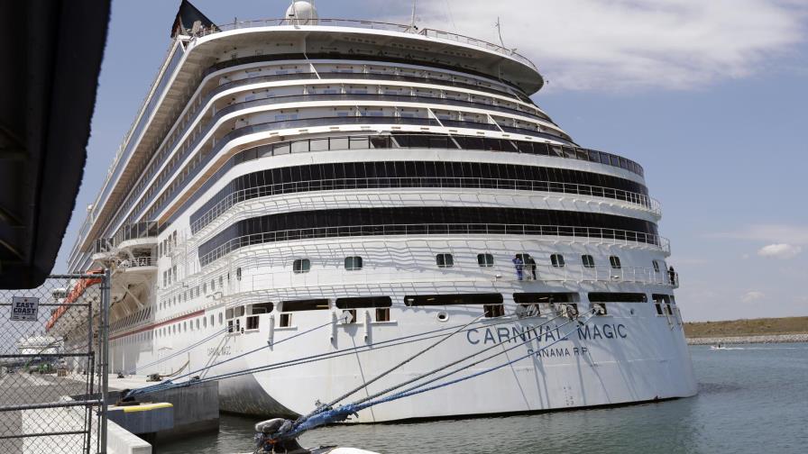 Florida demanda al gobierno federal para reanudar cruceros