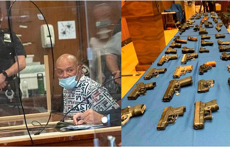 Acusan a dominicano de 141 cargos por tráfico de armas que vendía en edificios de NY