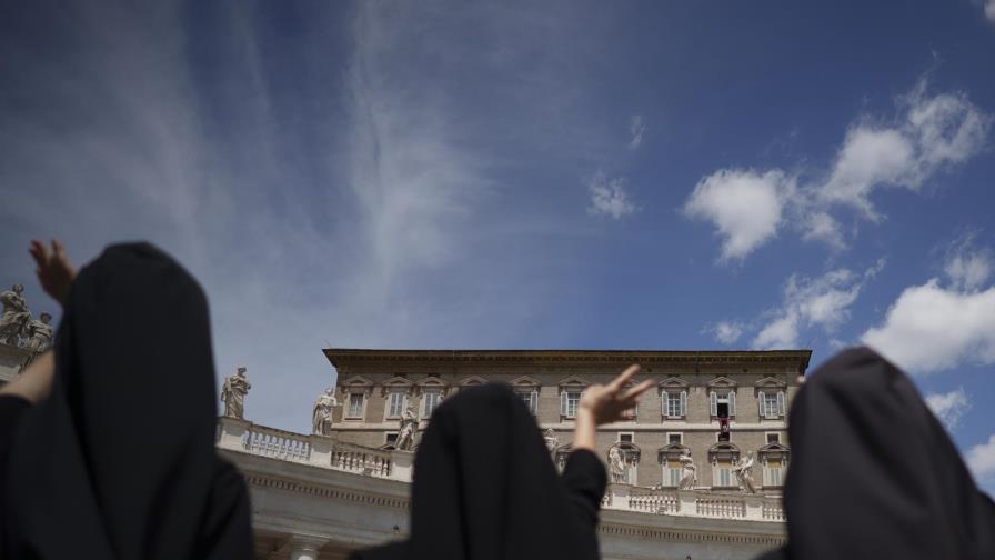 Papa llama atención hacia abusos de monjas en la iglesia Papa llama atención hacia abusos de monjas en la iglesia
