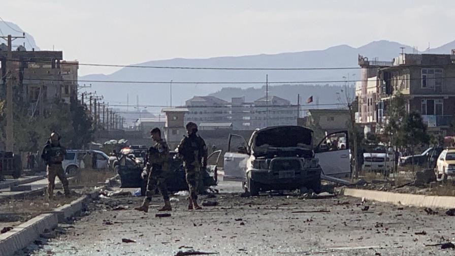 Coche bomba mata a 12 personas en Afganistán; varios niños