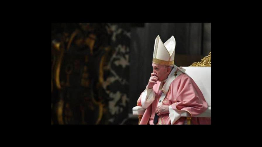 El Vaticano aclara que no puede bendecir las uniones entre homosexuales