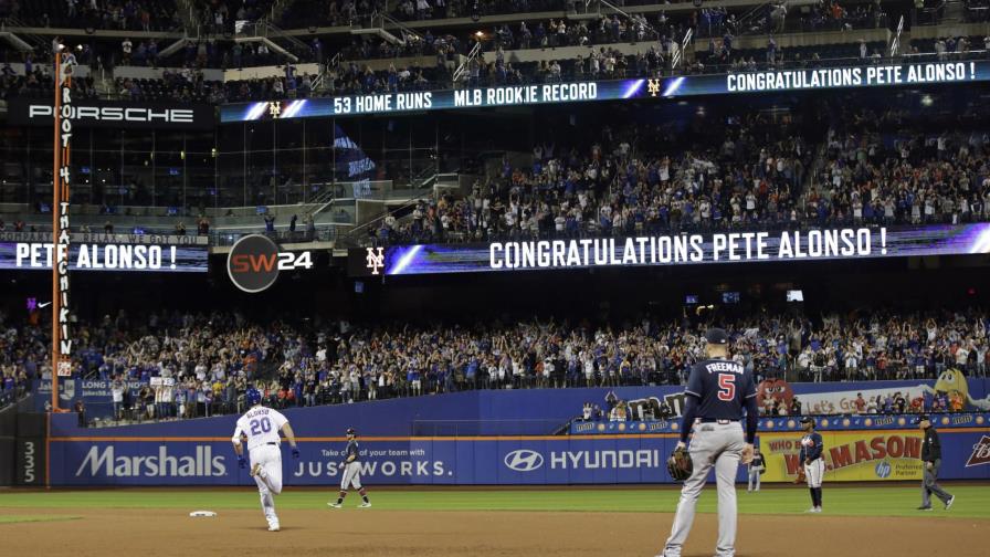 Alonso impone récord de novato con 53er jonrón y Mets ganan