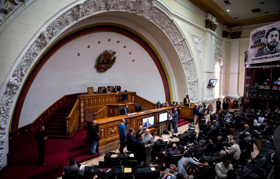 El Parlamento de Venezuela comienza el debate para renovar el poder electoral