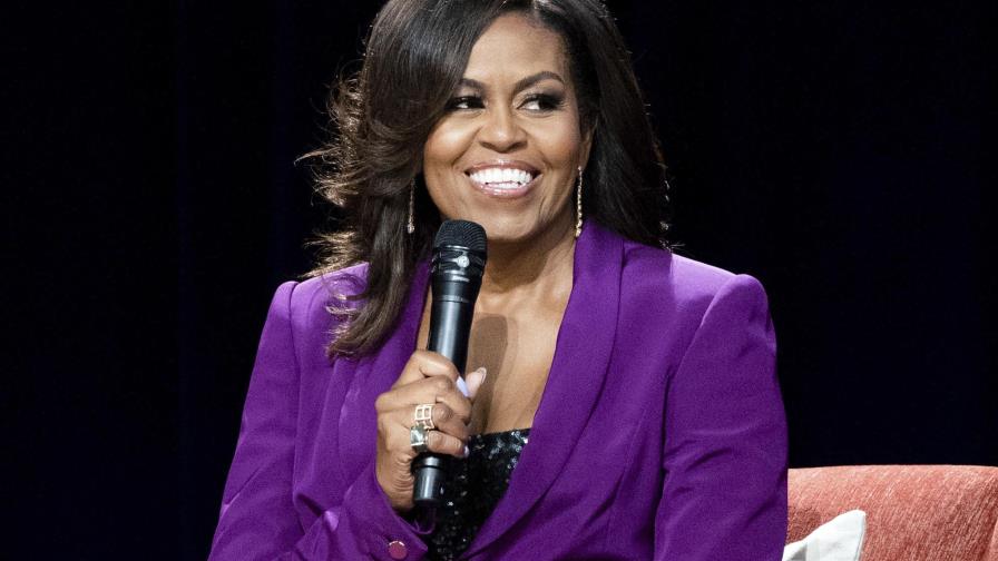 Michelle Obama, cautivada por el tejido, piensa en retirarse