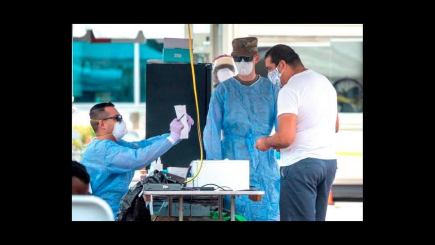Menos pruebas de COVID-19 en Florida por Isaías, menos casos diarios