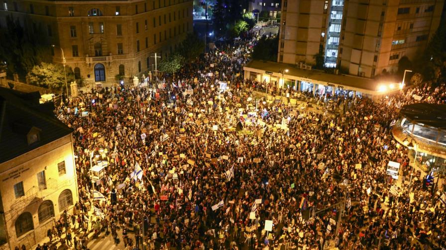 Miles protestan contra Netanyahu; marchas toman fuerza Miles protestan contra Netanyahu; marchas toman fuerza