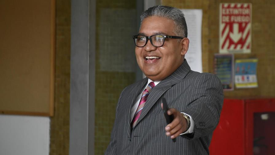 Corte suspende cúpula a dos partidos opositores en Venezuela