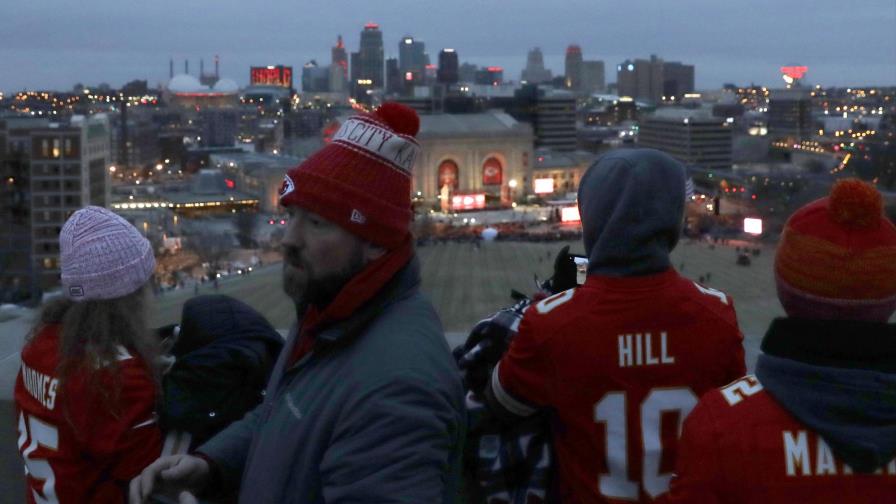 Tormenta invernal causa fuertes nevadas en Texas y Oklahoma