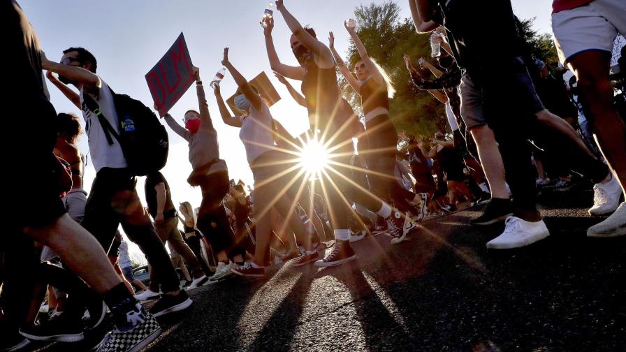 Inmigrantes corren riesgos en marchas de Black Lives Matter Inmigrantes corren riesgos en marchas de Black Lives Matter