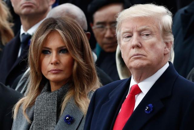 Melania Trump le retira la mano a su marido en el debate presidencial y las redes arden por el gesto