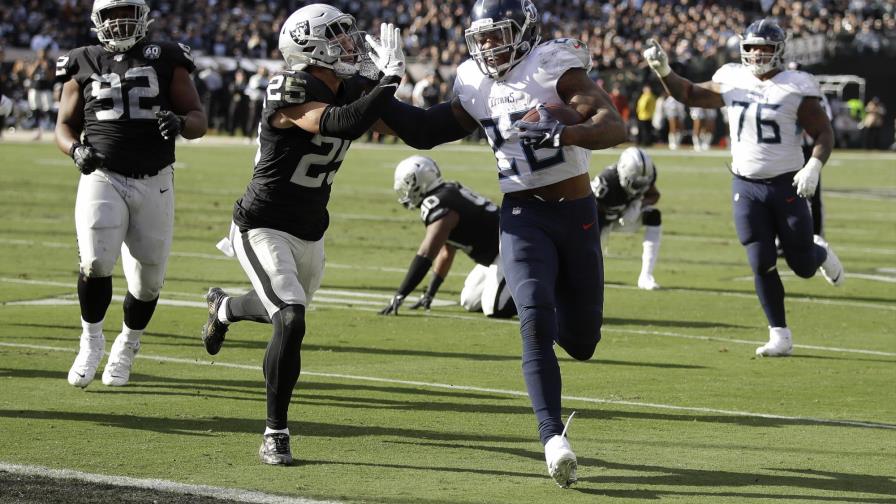 Titans aplasta 42-21 a Raiders e hilvana 4to triunfo Titans aplasta 42-21 a Raiders e hilvana 4to triunfo