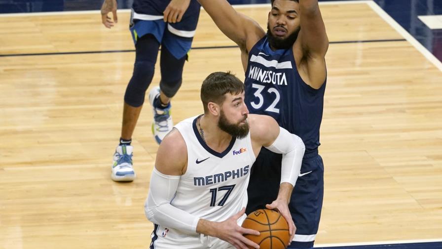 Valanciunas guía a Grizzlies a triunfo sobre Wolves