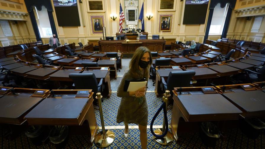 Legisladores de Virginia se adaptan al trabajo vía Zoom