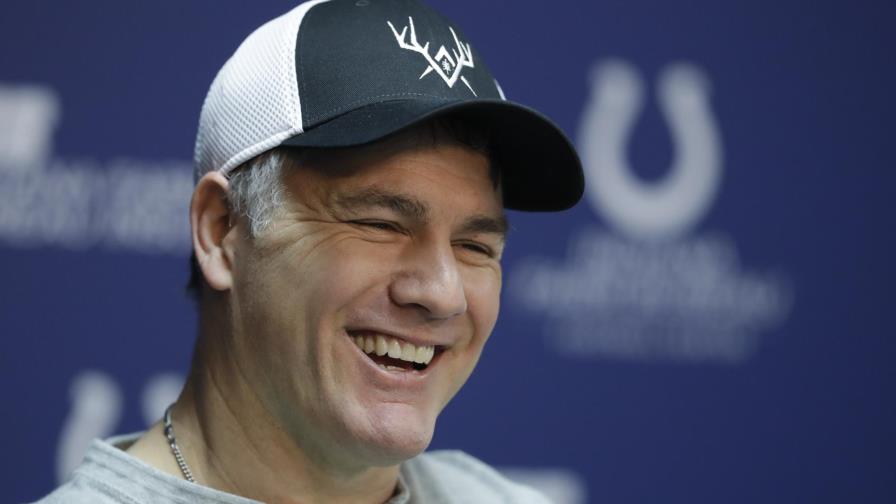 Los Colts firman a 2 pateadores, mientras Vinatieri se recupera Los Colts firman a 2 pateadores, mientras Vinatieri se recupera