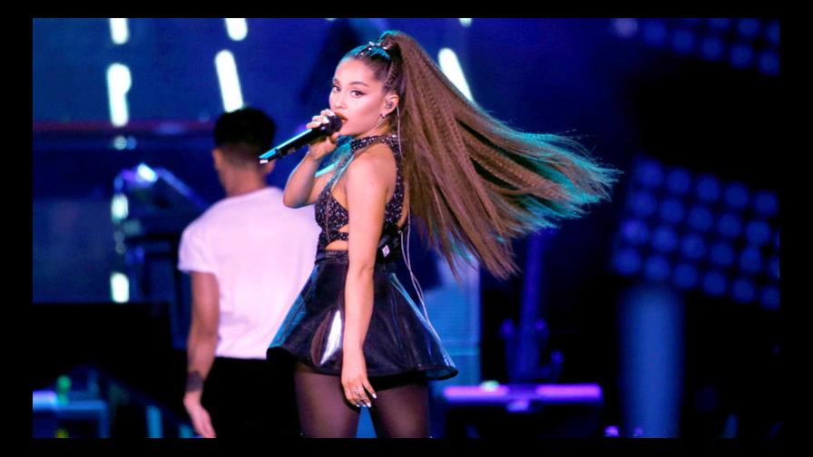 El nuevo tatuaje japonés de Ariana Grande no dice lo que ella creía