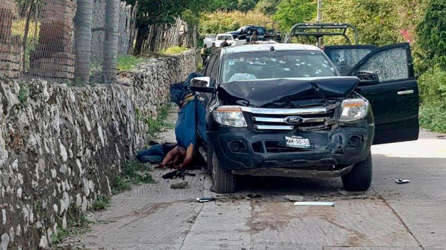 Quince muertos en enfrentamiento de civiles armados con militares mexicanos Quince muertos en enfrentamiento de civiles armados con militares mexicanos