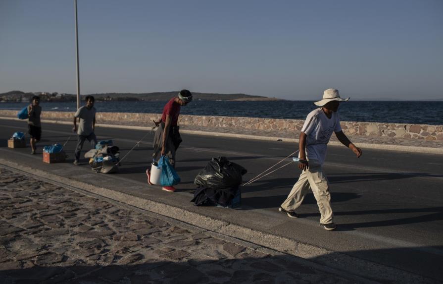 Grecia podría usar la fuerza contra los migrantes en Lesbos