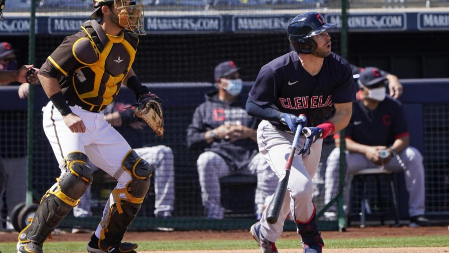 Indios canjean a Mike Freeman a Rojos
