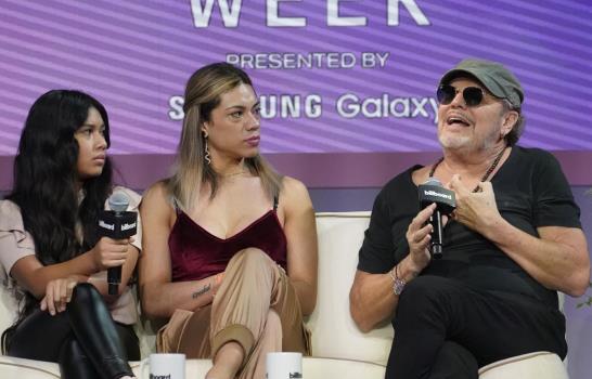 Maná relanza “El reloj cucú” con joven artista mexicana