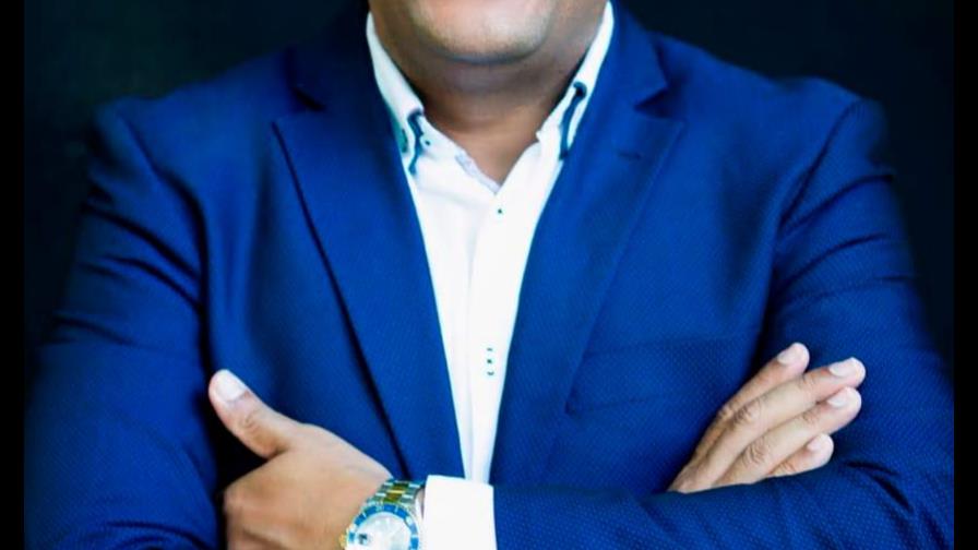 Comunicador Hansel García entra el espacio radial “Anibelca Rosario más cerca”