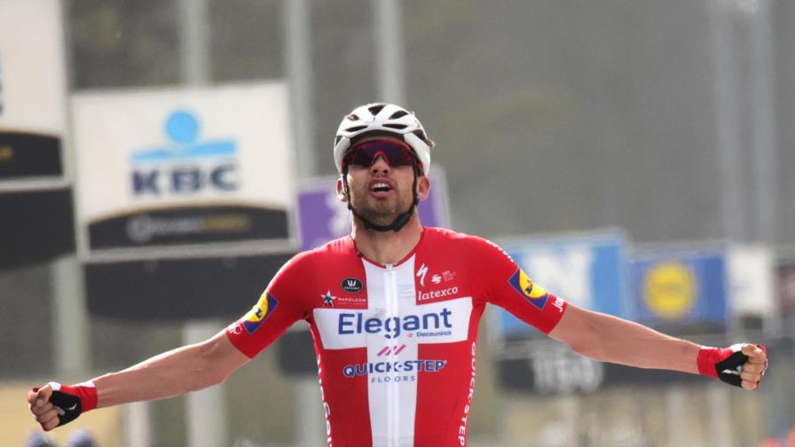 Asgreen supera a Van der Poel y se lleva el Tour de Flandes