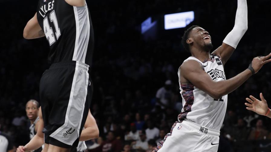 Nets superan a Spurs en regreso de Popovich Nets superan a Spurs en regreso de Popovich