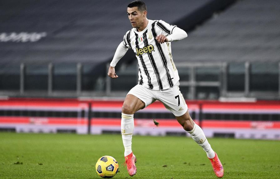 Con doblete de Cristiano Ronaldo, la Juve vence al Crotone