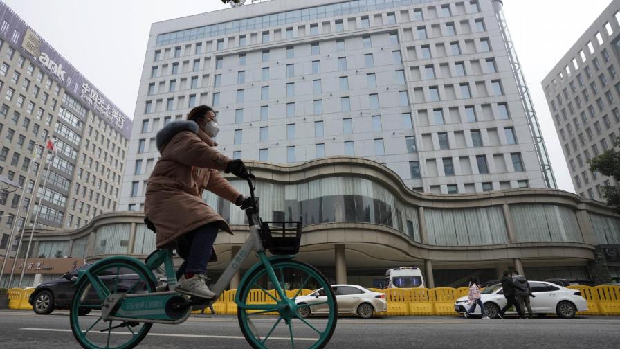 Acaba la cuarentena del equipo de la OMS que visita Wuhan Acaba la cuarentena del equipo de la OMS que visita Wuhan