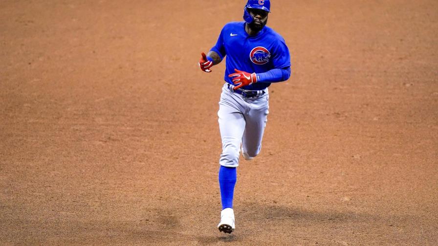 Heyward pega jonrón en la 9na; Cachorros remontan