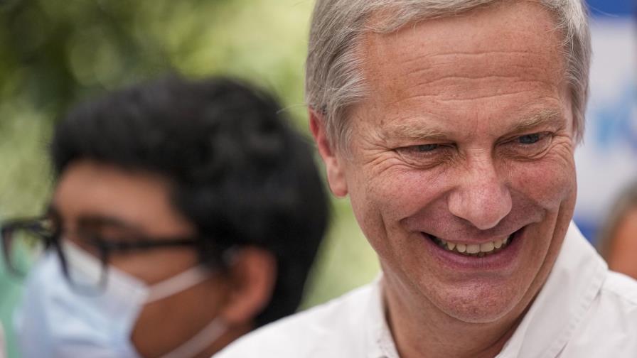Candidatos presidenciales chilenos están en cuarentena
