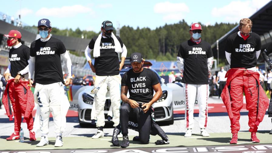 F1: Pilotos con camisetas anti racismo, 6 no se arrodillan