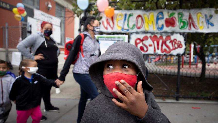 EE.UU. supera los 231,400 muertos por COVID-19 y 9.28 millones de contagios