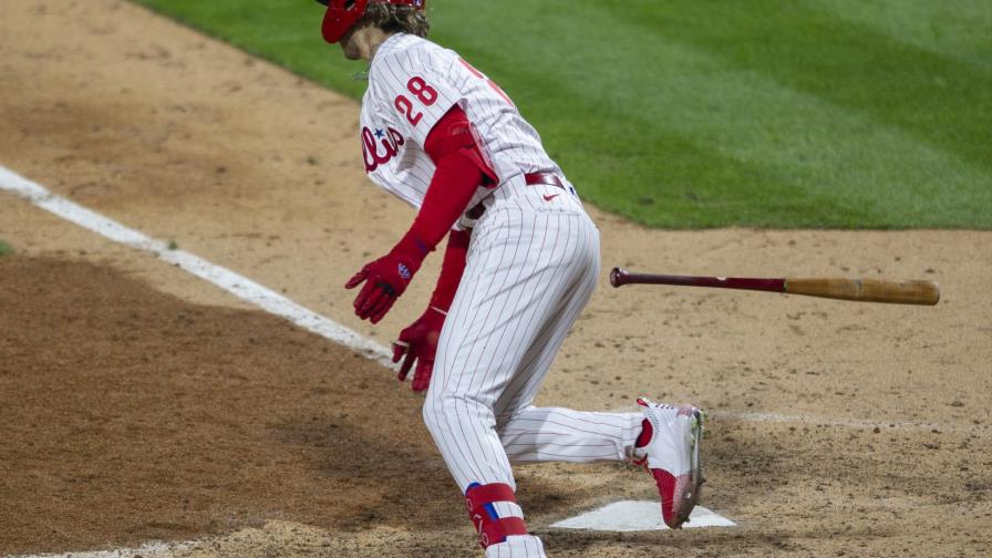 Filis remontan para vencer 5-3 a los Mets