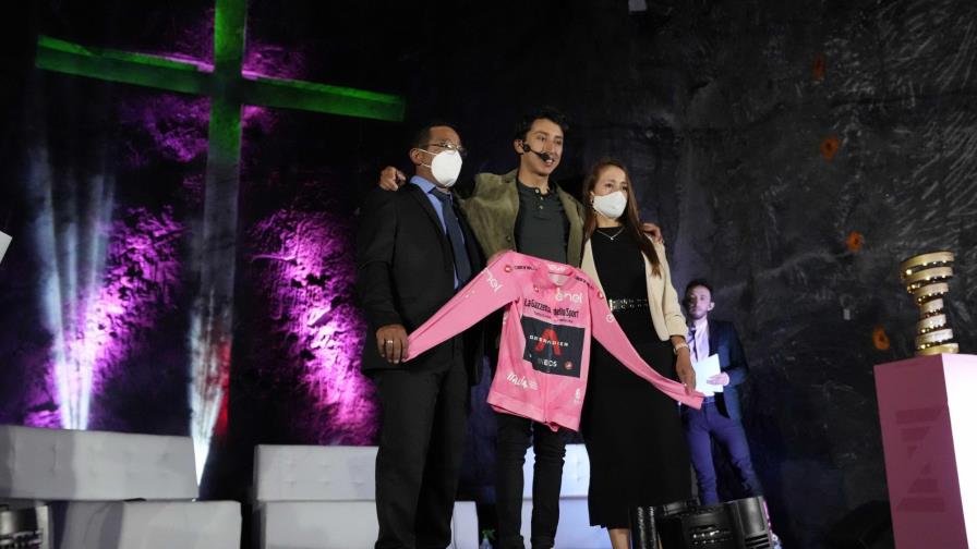 Homenaje a Egan Bernal en la Catedral de Sal de Zipaquirá
