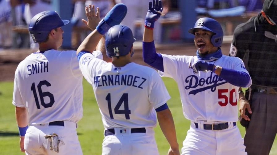 Con jonrones de Pollock y Betts, Dodgers doblegan a Gigantes Con jonrones de Pollock y Betts, Dodgers doblegan a Gigantes
