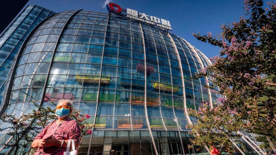 ¿Cómo Evergrande se endeudó por 300,000 millones de dólares?