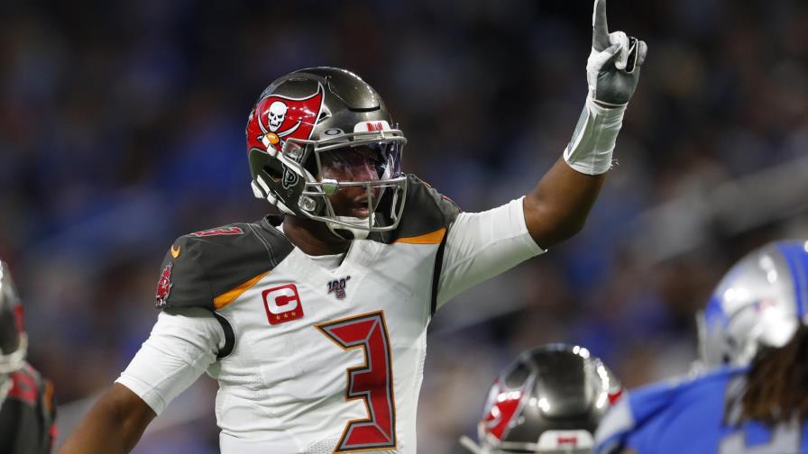 Winston lanza para 4 anotaciones; Bucs ganan a Lions