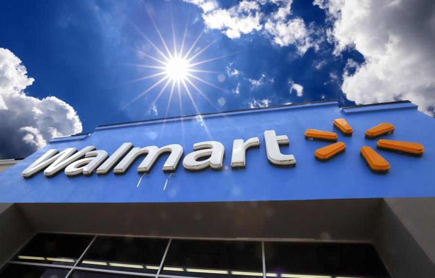 Walmart contrata agentes fuera de servicio para El Paso tras matanza 