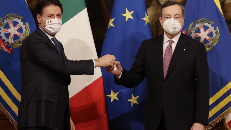 Draghi toma mando de Italia, centrado en combatir pandemia