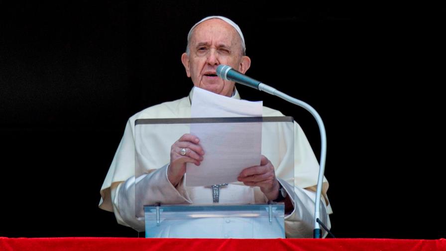 El papa: no hay que buscar a Dios en sueños de grandeza y poder