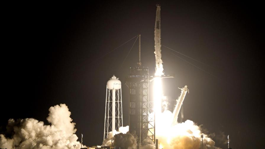 SpaceX lleva a otros cuatro astronautas a Estación Espacial
