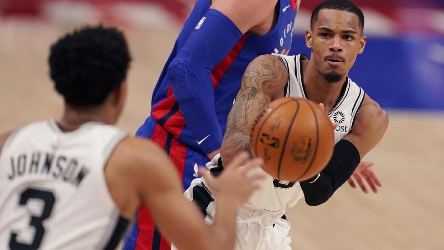 Murray comanda victoria de Spurs sobre Pistons
