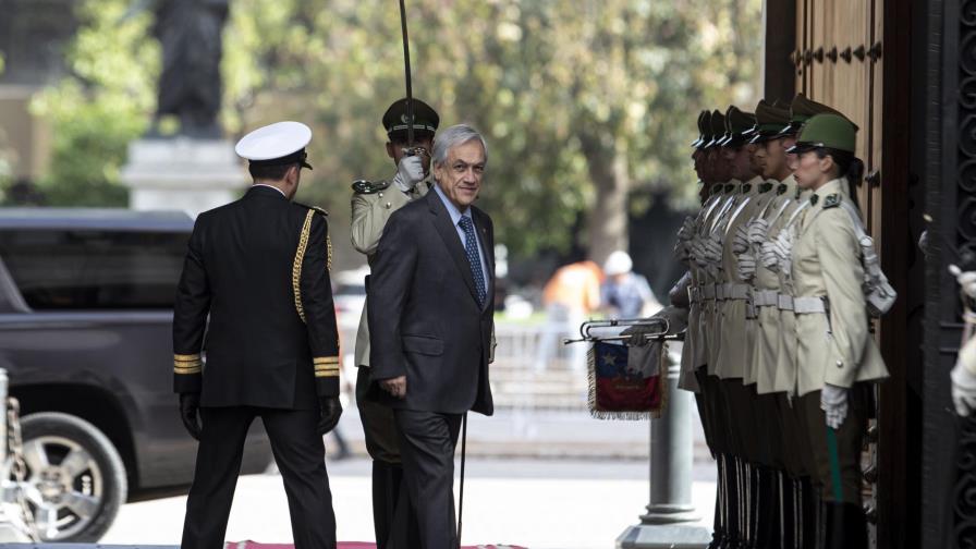 Presidente Piñera gobierna con mínimo apoyo en Chile