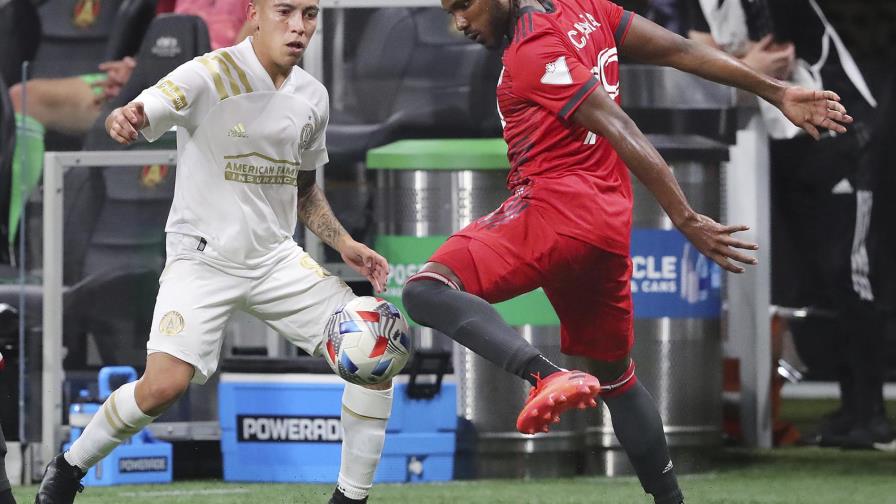 Con gol de Barco Atlanta vence a Toronto